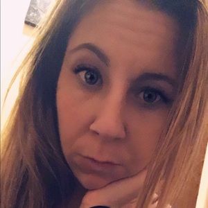 Meet your Posher, Raechel